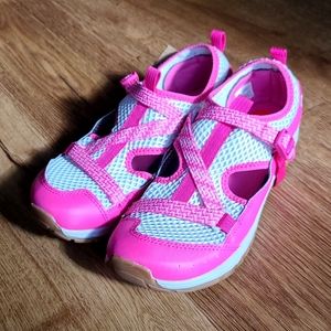 NWT Chaco Girls Odyssey Sandals / Water Shoes